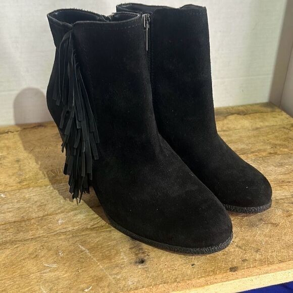 Vince Camuto Womens Black Suede Hayzee Fringe Block Heel Ankle Booties Size 6.5M - Picture 4 of 8